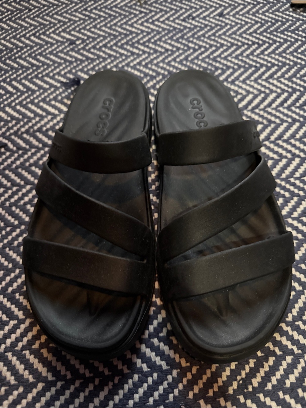 CROCS Getaway strappy Slide Sandals - Picture 2 of 7